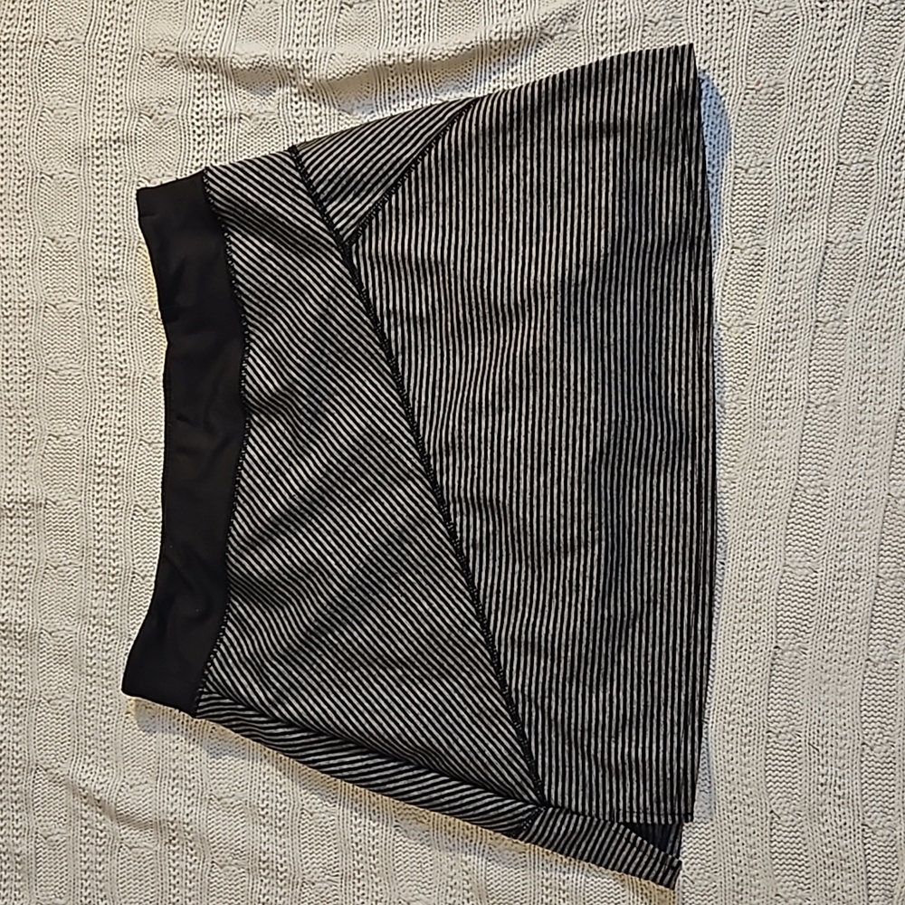 Lola size small skort